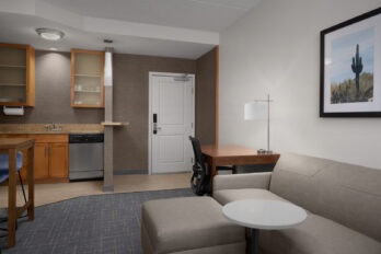 PHXRB_AZ_HAPPYVALLEY_RI_ONBT_313_ONEBEDKING_REVERSE