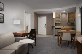 PHXRB_AZ_HAPPYVALLEY_RI_TOBT_318_TWOBEDONEKING_REVERSE